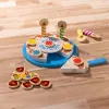 Melissa & Doug gimtadienio šventės tortas – medinis žaislinis maistas su derinamais priedais ir 7 žvakutėmis