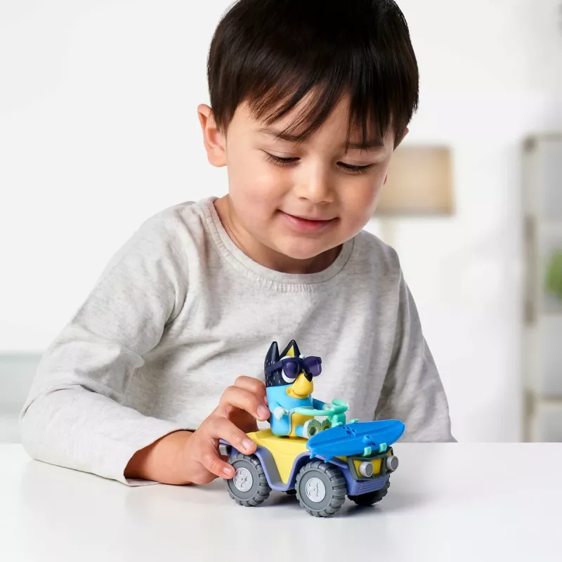 Moose Toys Bluey S9 figūrėlių ir transporto priemonių rinkinys Paplūdimio keturratis su Bandit