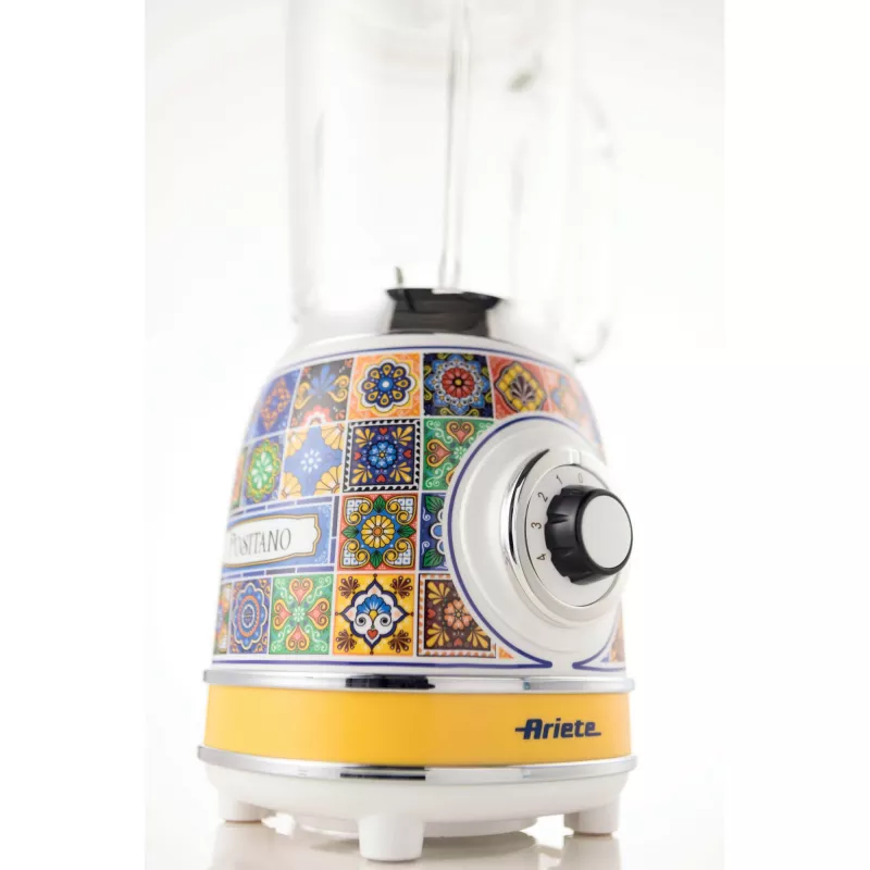 Ariete 583 Positano trintuvas su 1,5 litro stikliniu ąsočiu, 4 nerūdijančio plieno peiliais, 4 greičiais + pulsas, 1000 W