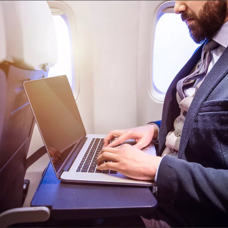StarTech.com 15,6 inch 16:9 nešiojamojo kompiuterio privatumo filtras, anti-blizgis privatumo ekranas su 51% mėlynos šviesos mažinimu, nešiojamojo kompiuterio ekrano apsauga su +/- 30 laipsnių matymo kampu, matinis / blizgus