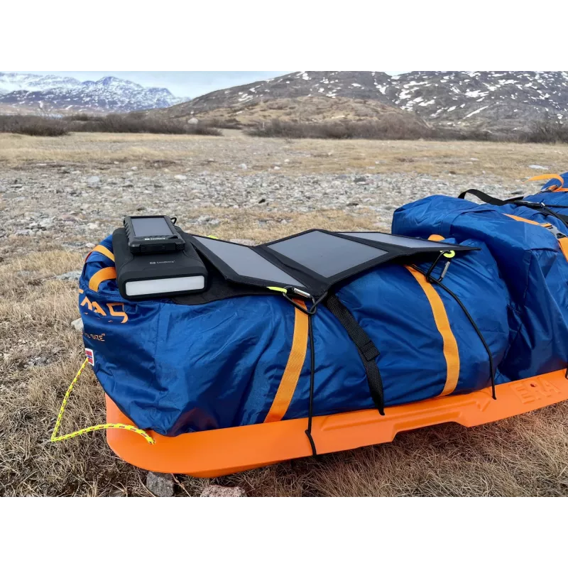 „Sandberg Outdoor Solar Powerbank 16000“, 16000 mAh, ličio jonų (Li-Ion), juoda