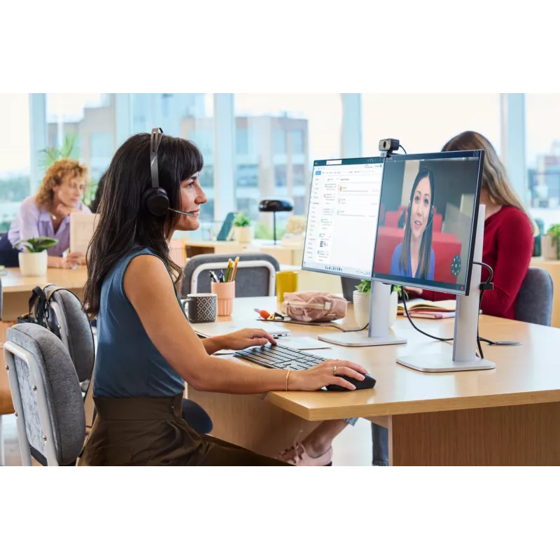 HP 700 Įkraunama belaidė pelė, abiem rankoms tinkama, RF belaidis + Bluetooth, 6000 DPI, juoda