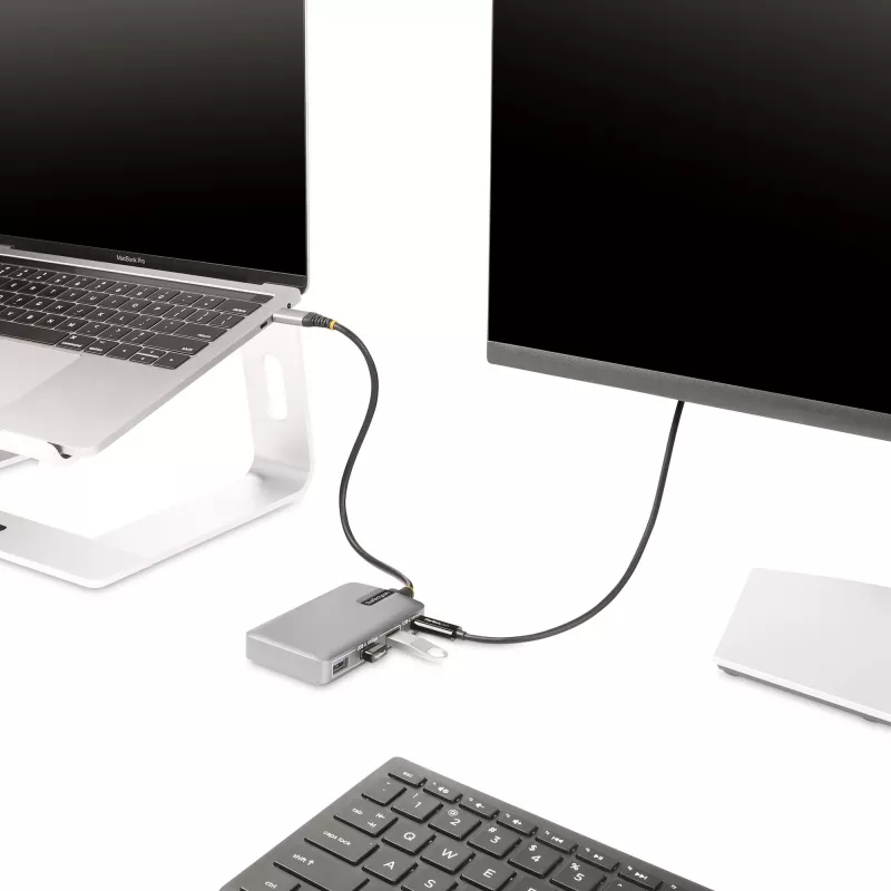 StarTech.com 4 prievadų USB-C šakotuvas su USB-C DP alt. režimo vaizdo išvestimi 4K 60Hz - 3x USB-A, 1x USB Type-C, 100W maitinimo tiekimas, USB 3.2 10Gbps, 30 cm laidas, nešiojamas USB šakotuvas