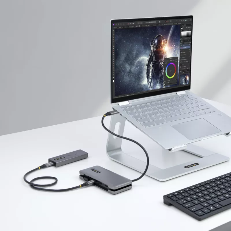 StarTech.com 4 prievadų USB-C šakotuvas - 1x USB-A ir 3x USB-C prievadai - USB 3.2 Gen 2 (10 Gbps) - maitinamas per magistralę - USB Type C šakotuvas su 12,6 col. / 32 cm apvyniojamu kabeliu - nešiojamasis USB-C į USB-A šakotuvas
