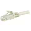“StarTech.com” 5 m CAT6 eterneto kabelis – baltas CAT 6 Gigabit Ethernet laidas – 250MHz 100W PoE RJ45 UTP tinklo/komutacinis laidas be užkabinimų su įtempimo sumažinimu, individualiai išbandytas