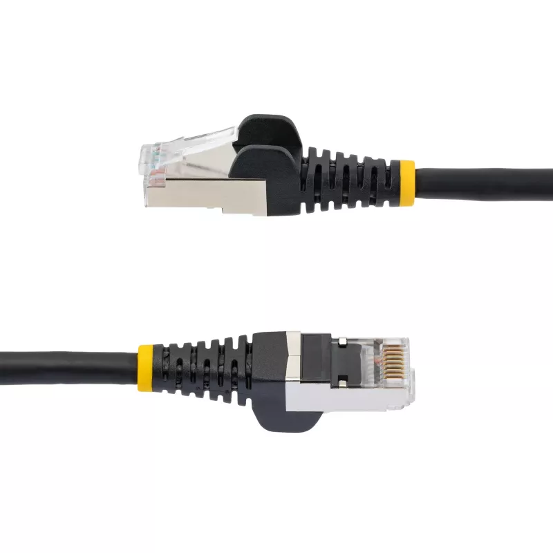StarTech.com 1m CAT6a Ethernet kabelis - juodas - mažai dūmų be halogenų (LSZH) - 10GbE 500MHz 100W PoE++ užsifiksuojantis RJ-45 su įtempimo mažinimo elementais S/FTP tinklo komutacinis kabelis