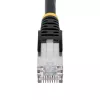 StarTech.com 1m CAT6a Ethernet kabelis - juodas - mažai dūmų be halogenų (LSZH) - 10GbE 500MHz 100W PoE++ užsifiksuojantis RJ-45 su įtempimo mažinimo elementais S/FTP tinklo komutacinis kabelis