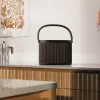 Bang & Olufsen Beosound A5 nešiojamoji kolonėlė, Dark Oak (gaubtas ir rankena)