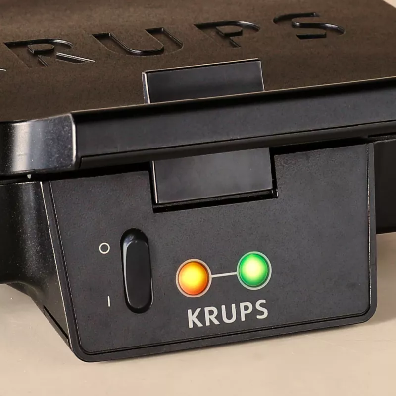 Krups FDK Iconic FDK462 sumuštinių keptuvas 850 W juodas