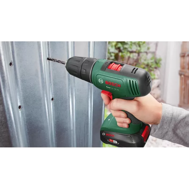 Bosch EasyDrill 18V-40 1630 RPM beraktis 1,3 kg juodas, žalias