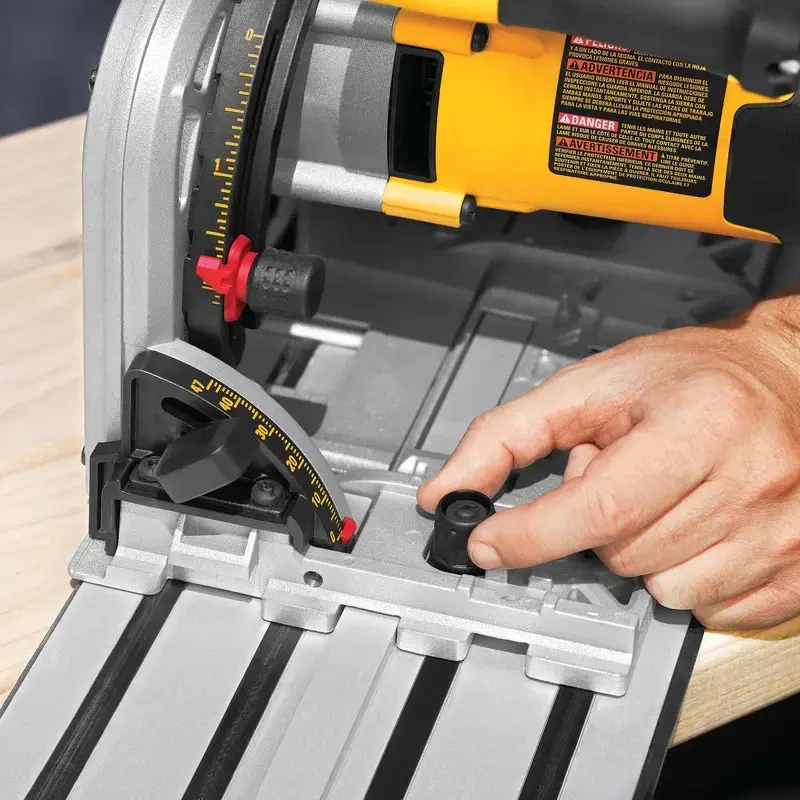 Diskinis pjūklas DeWALT DWS520KTR-QS 16.5 cm 4000 RPM 1300 W