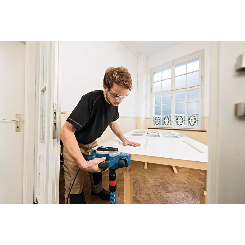 Bosch GHO 16-82 Professional juoda, mėlyna, sidabrinė 18000 RPM 630 W