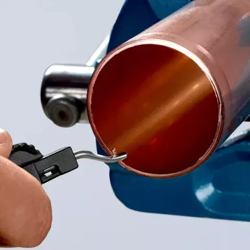 Pipecutter Knipex 90 31 03 BK tinkamas žalvariui variui plienui