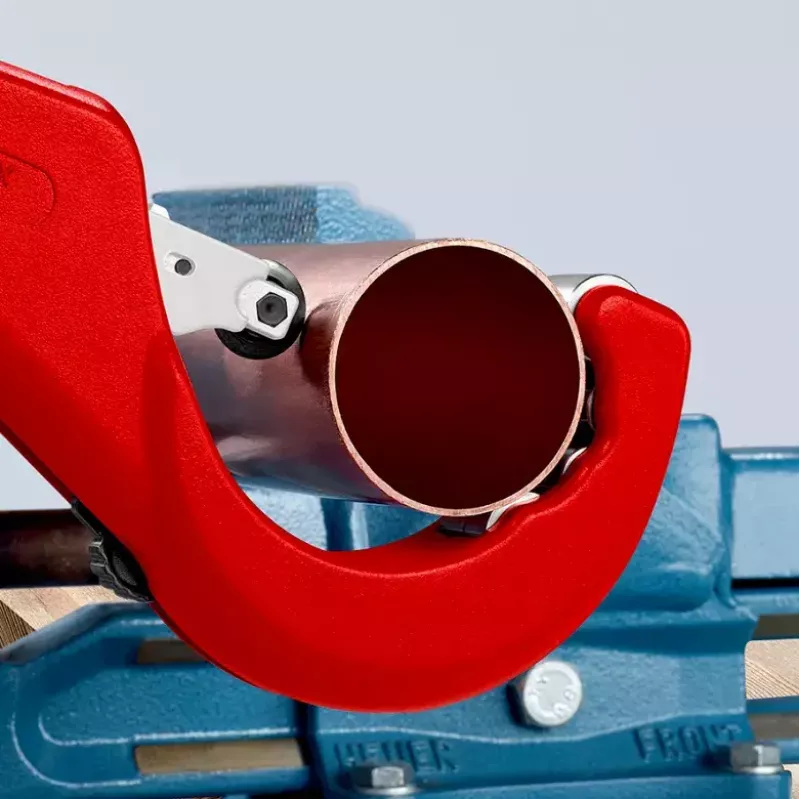 Pipecutter Knipex 90 31 03 BK tinkamas žalvariui variui plienui