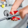 Vamzdžių žirklės Knipex 90 25 25 aliuminio juodos mėlynos raudonos 210 mm