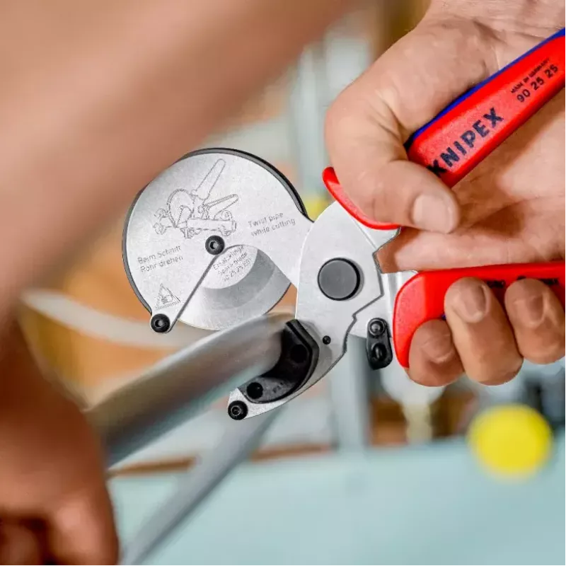 Vamzdžių žirklės Knipex 90 25 25 aliuminio juodos mėlynos raudonos 210 mm