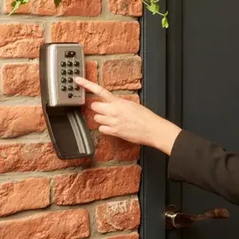 Wall safe MASTER LOCK 5423EURD