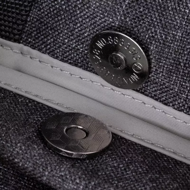 Messenger tipo dėklas Rivacase 8810 planšetėms iki 20,3 cm (8 colių) — poliuretanas ir poliesteris, 0,28 kg