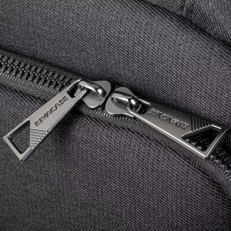 Kuprinė Rivacase 8126 38,1 cm (15 col.) Juoda Nešiojimo rankena Pečių diržas