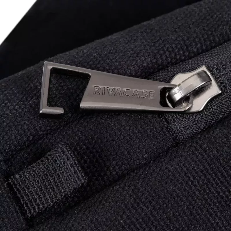 Kuprinė Rivacase 8521 33,8 cm (13,3 col.) Juoda Nešiojimo rankena Pečių diržas