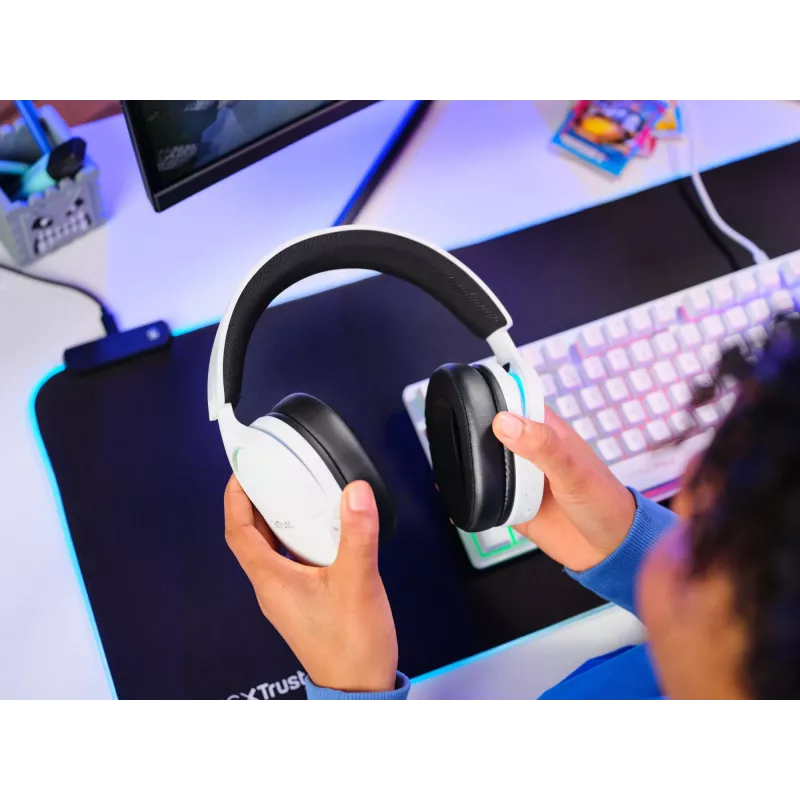 Trust GXT 491W FAYZO ausinės laidinės ir belaidės ant galvos žaidimams USB Type-C Bluetooth juoda, balta