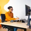 R-Go Tools dokumentų laikiklis R-Go Read2Write, tinkamas skaitymui ir rašymui, ergonomiškas, su minkštu porolono riešo atrama, matinis akrilas