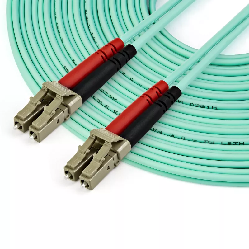 StarTech.com 10m (30ft) LC/UPC į LC/UPC OM4 daugiamodis šviesolaidinis kabelis, 50/125µm LOMMF/VCSEL Zipcord pluoštas, 100G, maži įterpimo nuostoliai - LSZH pluošto trumpiklis