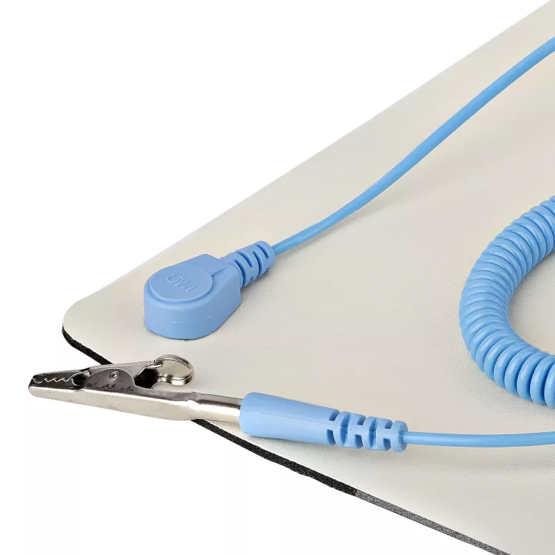 StarTech.com antistatinis kilimėlis, ESD kilimėlis elektronikos taisymui, antistatinis stalo/darbo kilimėlis su nuimamu įžeminimo laidu, ANSI/ESD S 4.1, lankstus termoplastinis darbo padėklas/kilimėlis, 11x18 col. (30x46 cm)