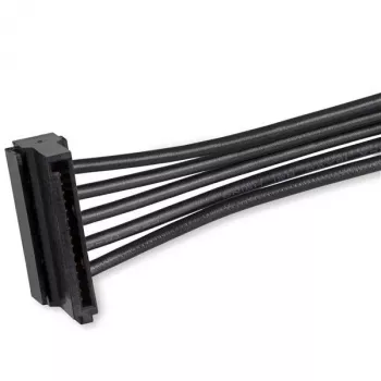 StarTech.com 4x SATA maitinimo skirstytuvas adapterio laidas, SATA 15 kontaktų, 4 x SATA, 0,4 m, kištukas, lizdas, juodas