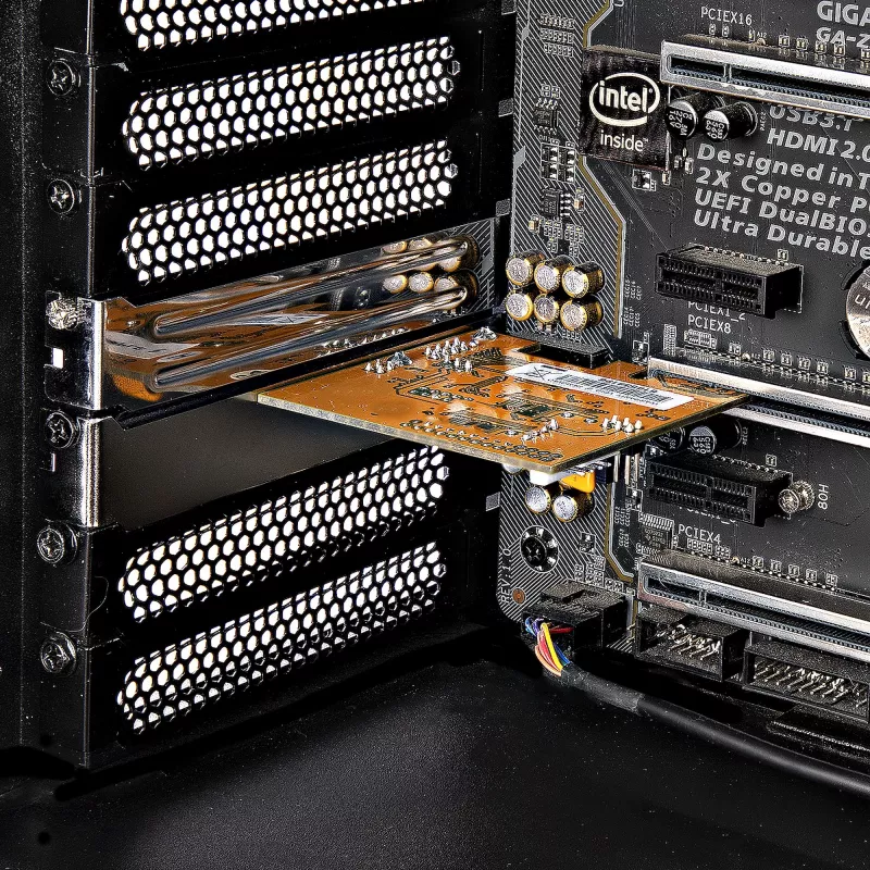 StarTech.com PCI Express nuoseklioji kortelė, PCIe į RS232 (DB9) nuosekliosios sąsajos kortelė, PC nuoseklioji kortelė su 16C1050 UART, standartiniai arba žemo profilio laikikliai, COM išlaikymas, Windows ir Linux