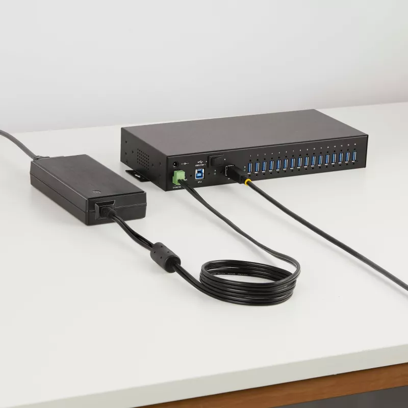 StarTech.com 16 pramoninis USB 5 Gbps šakotuvas su maitinimo adapteriu, metalinis korpusas, montuojamas, ESD apsauga, gnybtų bloko maitinimas, USB įkrovimas, dviejų kompiuterių jungiklis - TAA