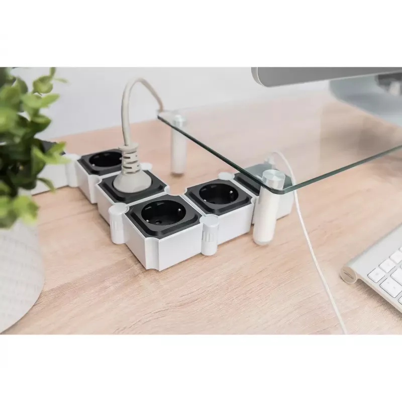 Maitinimo lizdų blokas Digitus Flexible 4 vietų su 2 USB prievadais ir jungikliu