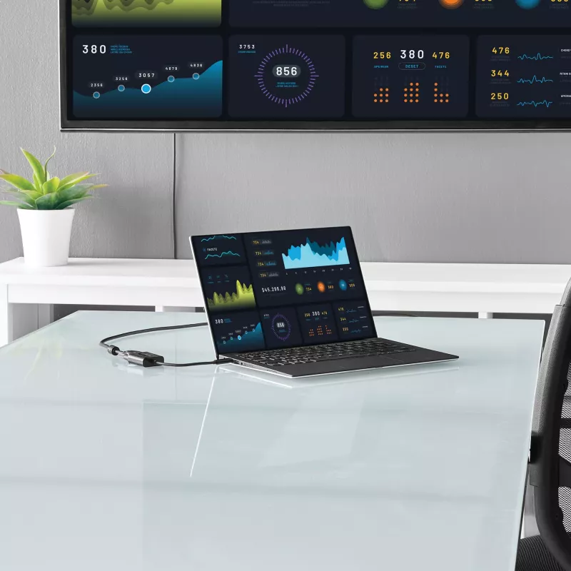 StarTech.com USB-C į VGA adapteris - Juodas - 1080p - Vaizdo keitiklis jūsų MacBook Pro - USB C į VGA ekrano dongle'as - Atnaujinta versija CDP2VGAEC