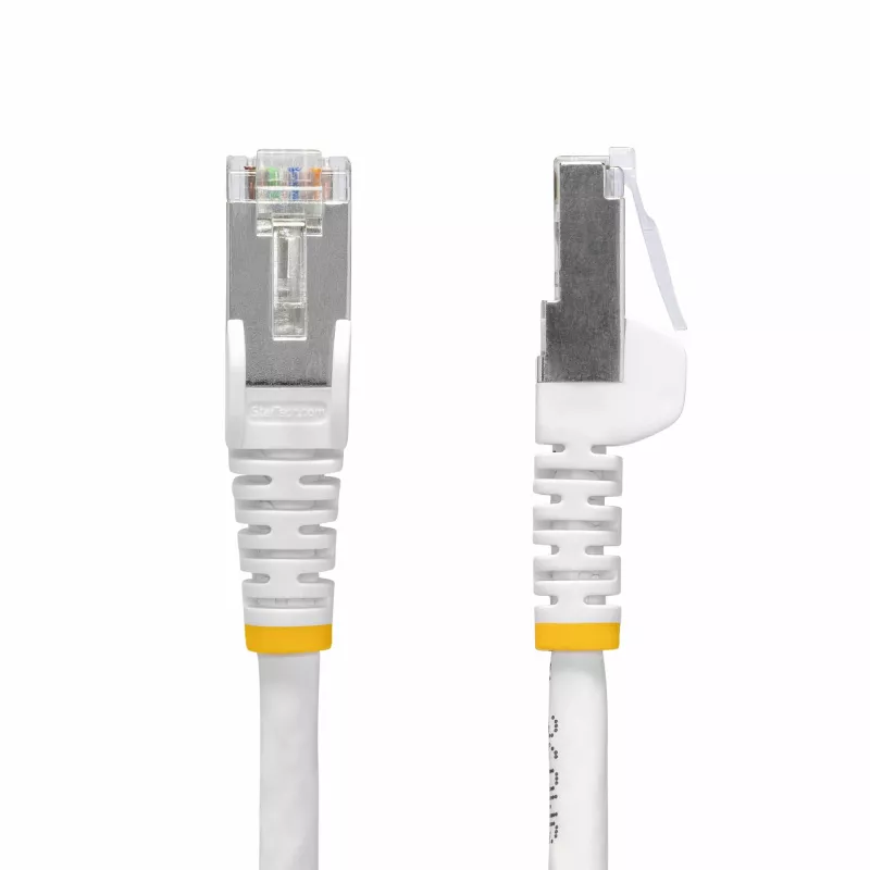 StarTech.com 2 m baltas CAT8 eterneto kabelis, nesikabinantis RJ45, 25G/40G, 2000 MHz, 100 W PoE++, S/FTP, 26AWG gryno pliko vario laidas, LSZH, ekranuotas tinklo komutacinis kabelis su tempimo sumažinimais, individualiai testuotas