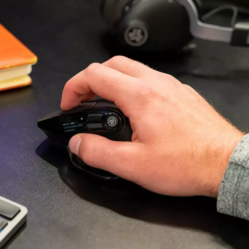 „JLab Audio Epic Office“ belaidė pelė dešiniarankiams — „Bluetooth“ + USB tipo A, optinė 2400 DPI, 9 mygtukai, ratukas, juoda