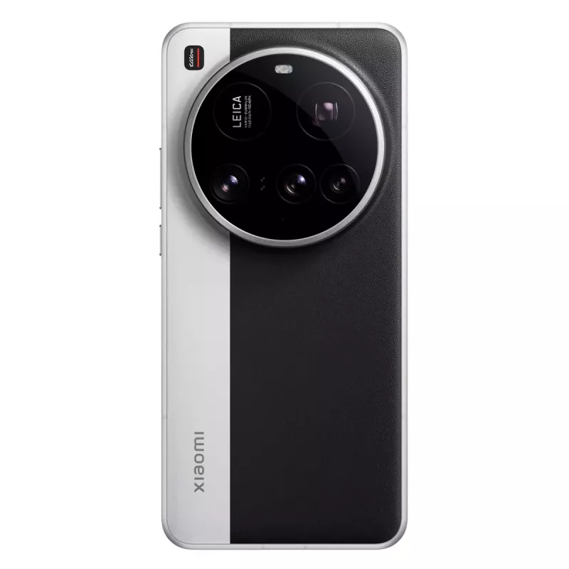 Išmanusis telefonas „Xiaomi 15 Ultra“ 6,73 colio, 16 GB RAM, 512 GB atminties, juodos sidabrinės spalvos