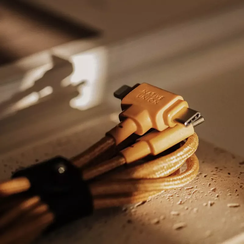 USB laidas native union Belt kabelis Duo 1,5 m USB-C į USB-C/Lightning Geltonas