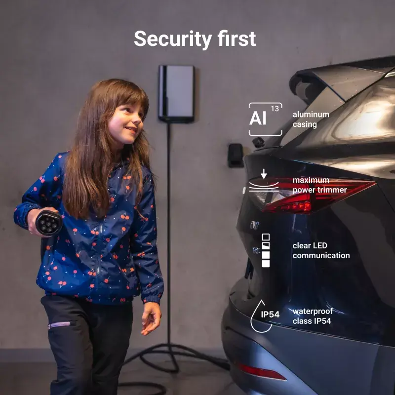 Elektrinio automobilio įkrovimo stotelė Green Cell EVGC021A2275 22000W montuojama ant sienos pilka aliuminė