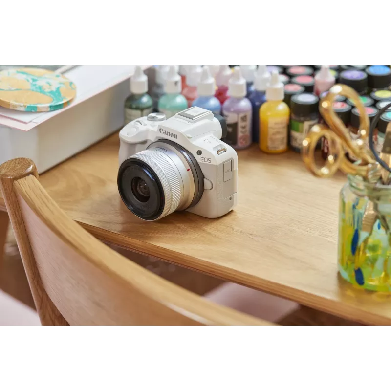 MILC kamera Canon EOS R50 balta 24,2 MP 4K Ultra HD