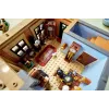 LEGO Icons statybos rinkinys 10350 Tudor Corner House — 3 266 dalys, 8 minifigūrėlės, amžius 18+, 260×250×310 mm