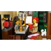 LEGO Icons statybos rinkinys 10350 Tudor Corner House — 3 266 dalys, 8 minifigūrėlės, amžius 18+, 260×250×310 mm