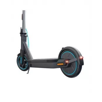 Elektrinis paspirtukas Motus Scooty 10 GEN5 — 350 W variklis, 36 V/15 Ah baterija, 10 colių ratai, maksimalus greitis 20 km/val., IP54, sulankstomas