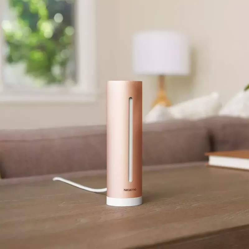 Patalpų oro kokybės monitorius Netatmo Smart Indoor Air Quality Monitor — CO2 0–5000 ppm, temp 0–50°C, triukšmas, Wi‑Fi/Bluetooth, maitinamas iš tinklo, aliuminis, rožinis auksas