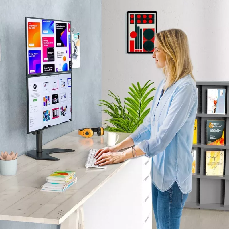 Techly ICA-LCD 2520V monitoriaus laikiklis / stovas 68,6 cm (27 colių) Stalinis Juodas