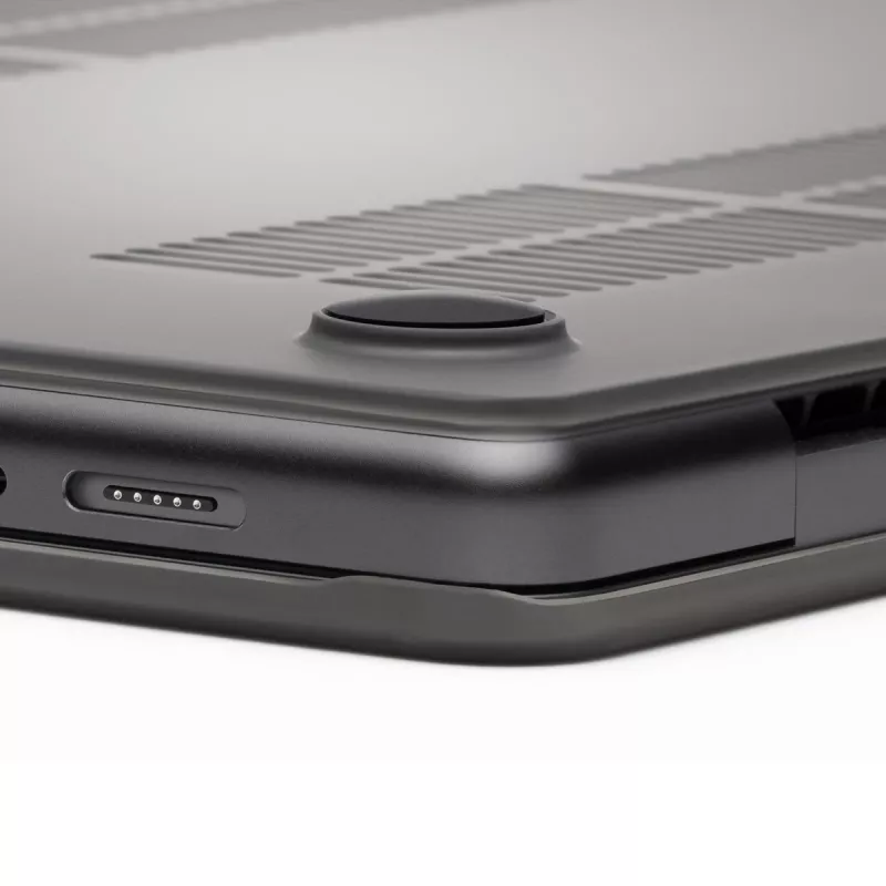 Kietas dėklas Zagg, skirtas MacBook Pro 14 M3/M2/M1 – dūminės apdailos, užsegamas apsauginis apvalkalas