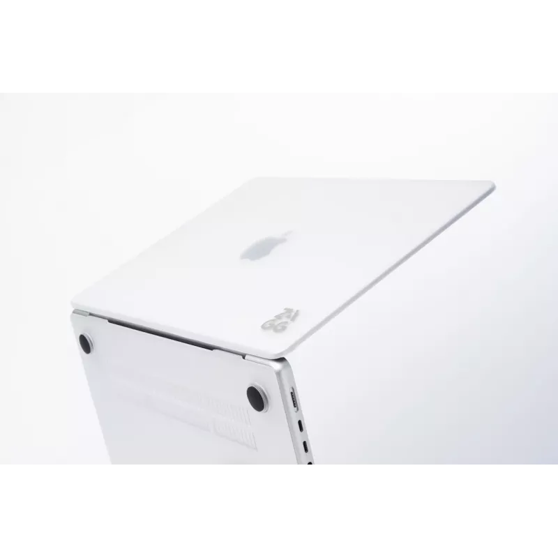 Kietas dėklas Zagg, skirtas MacBook Pro 16 M3/M2/M1 Clear – permatomas apsauginis apvalkalas