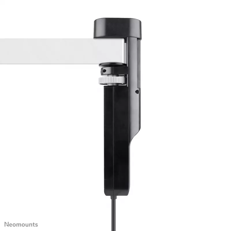 Neomounts DS22-840BL6 stalo lizdas su spaustuku, USB-C ir USB-A prievadais – greitas įkrovimas