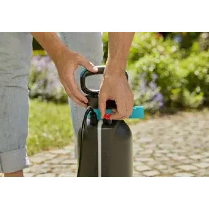 Kuprinės tipo sodo purkštuvas Gardena 11130-20