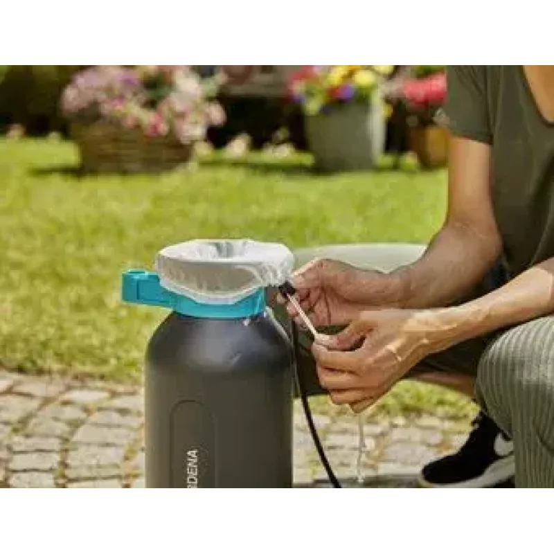 Kuprinės tipo sodo purkštuvas Gardena 11130-20