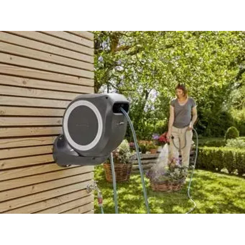 Prie sienos montuojama žarna Garden RollUp Automatic Juoda Pilka